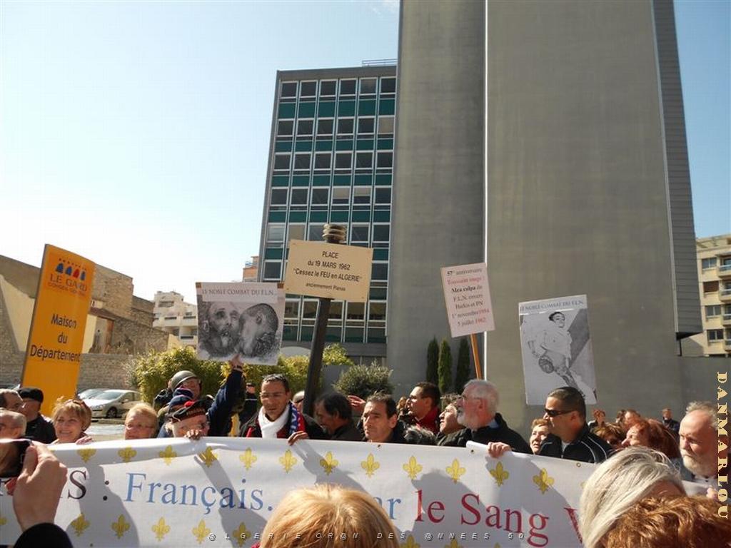 2012 03 10 NIMES MANIF CONTRE COLLOQUE DU FLN (108) PAR HC.JPG